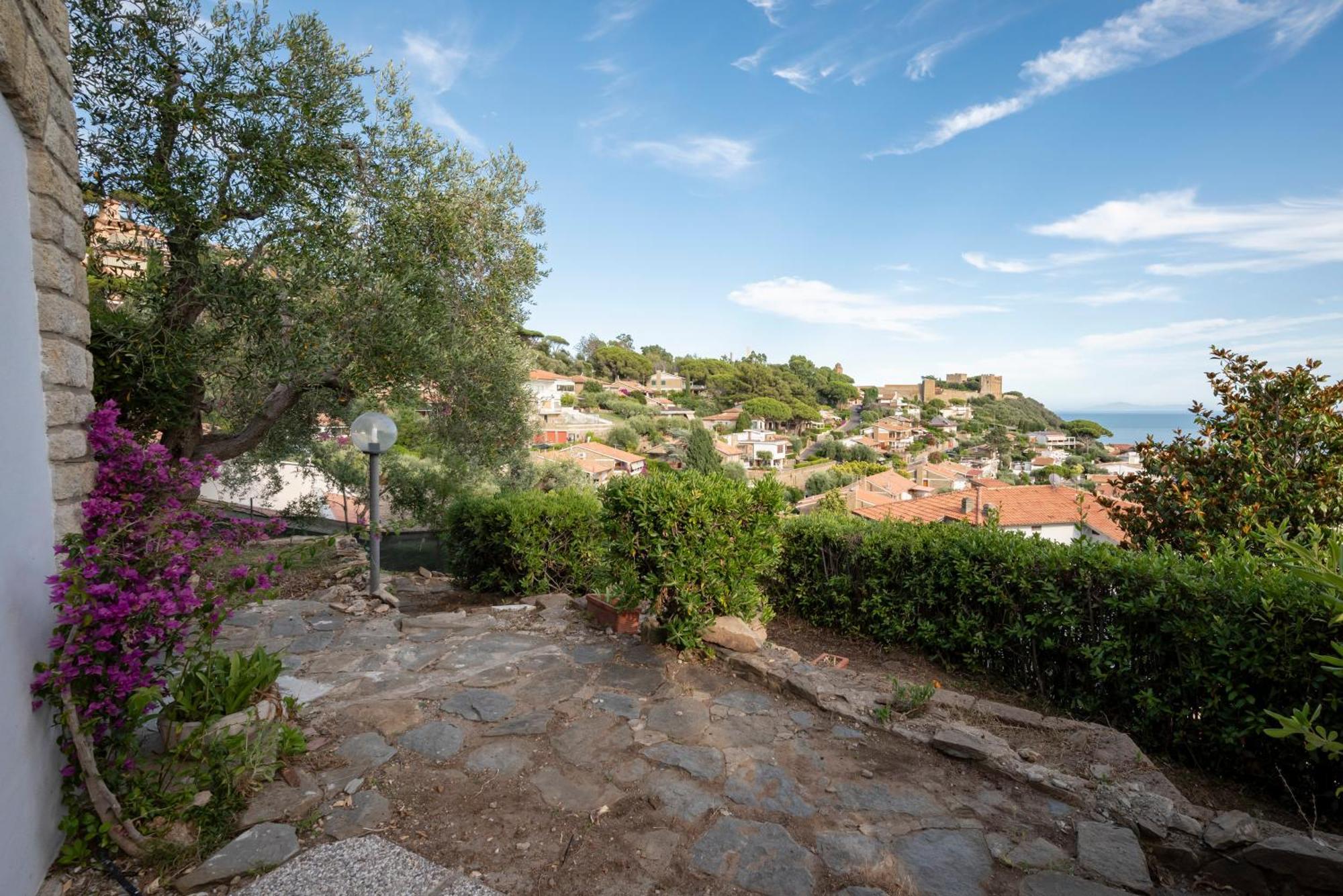 Villa Con Giardino Vista Mare กาส์ตีจลิโอเน เดลลา เปสกายา ภายนอก รูปภาพ