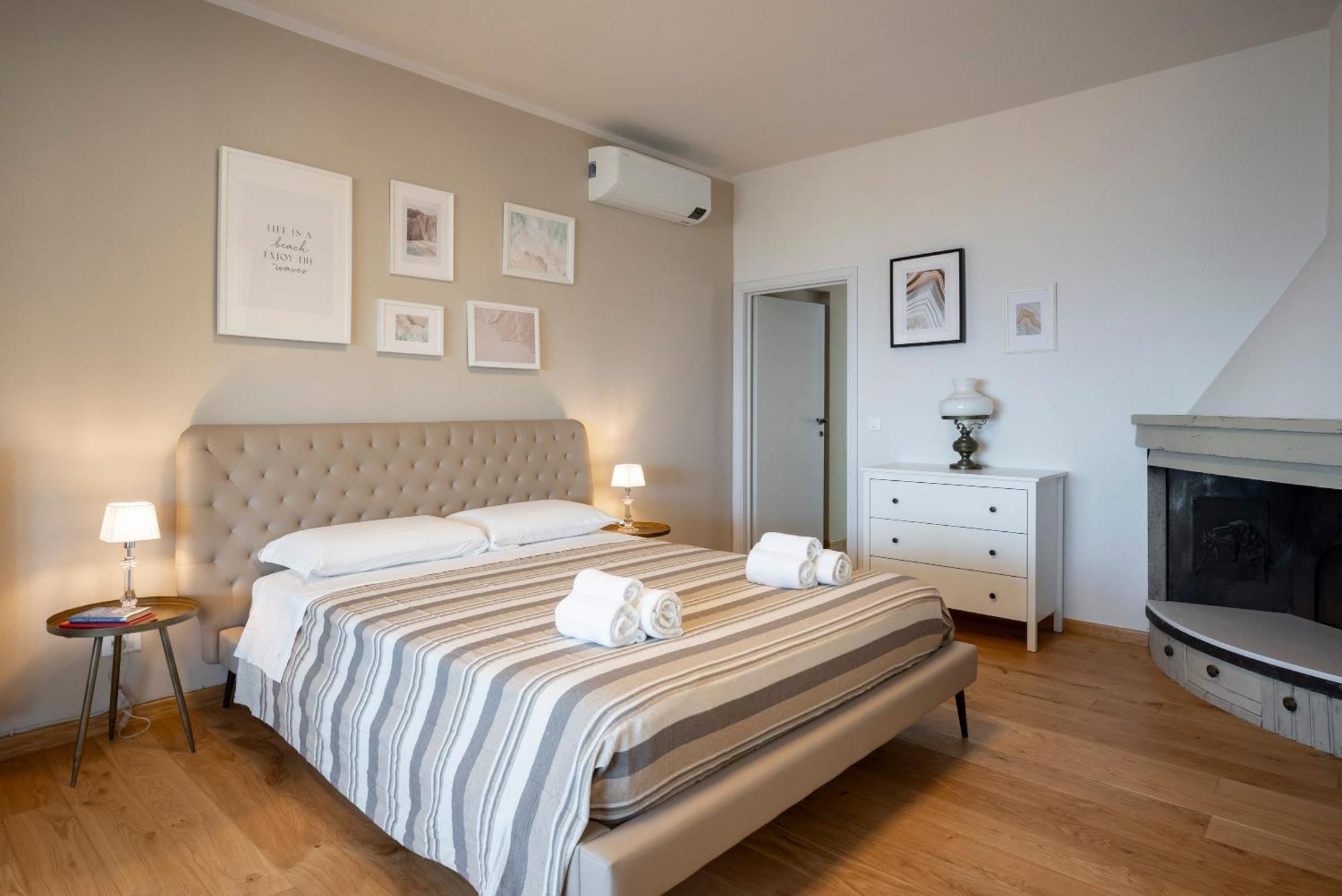 Villa Con Giardino Vista Mare กาส์ตีจลิโอเน เดลลา เปสกายา ภายนอก รูปภาพ